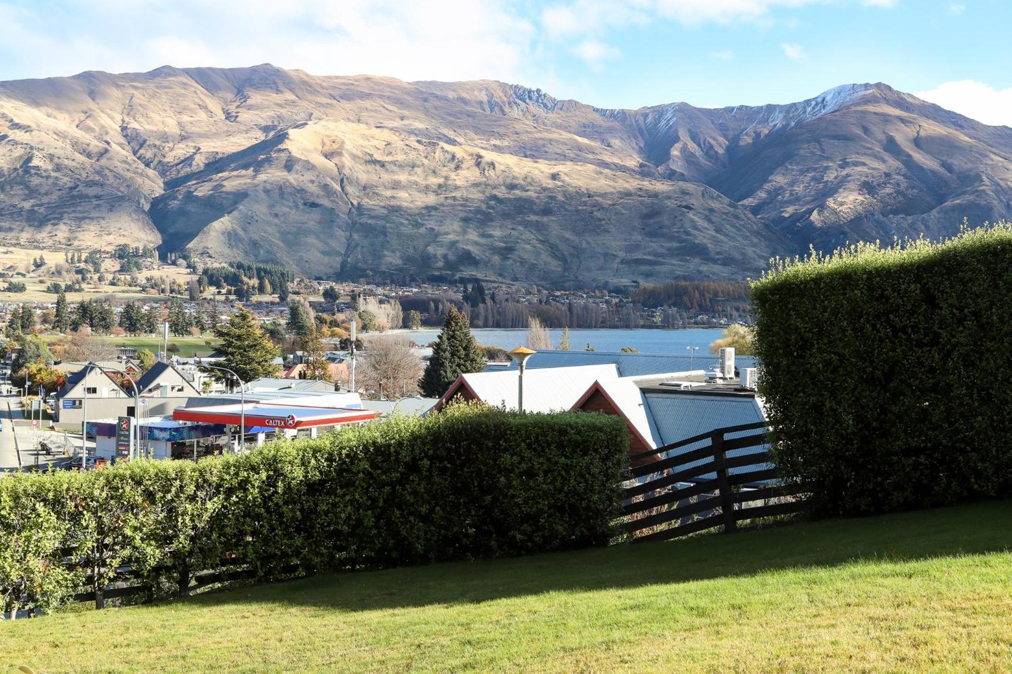 Ride Base Wanaka Apartments Buitenkant foto