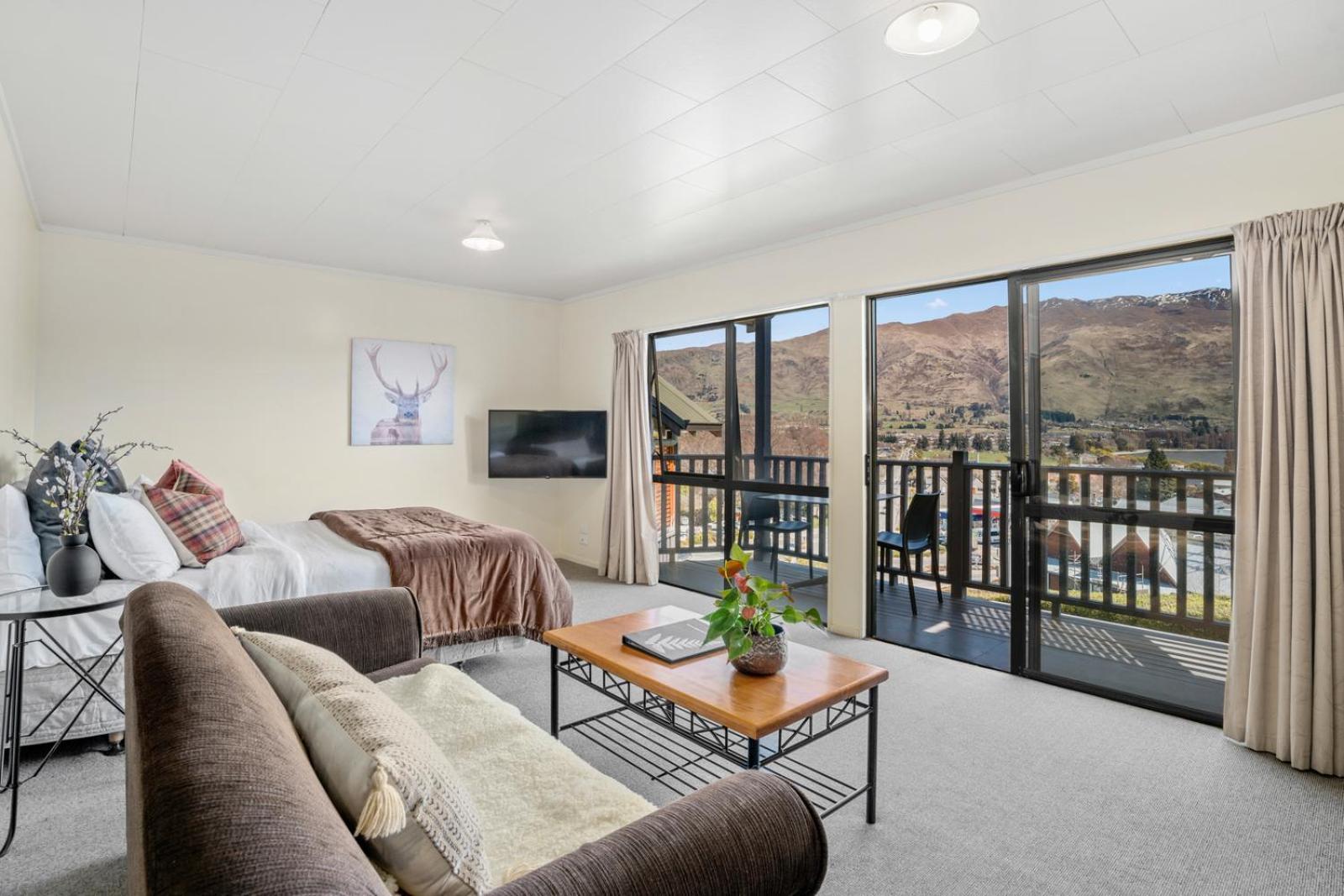 Ride Base Wanaka Apartments Buitenkant foto